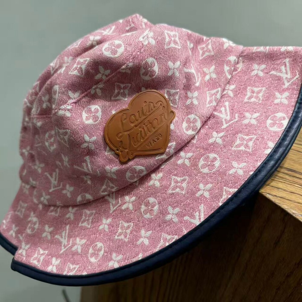 Louis Vuitton Monogram Bucket Hat Pink - Picture 4 of 4
